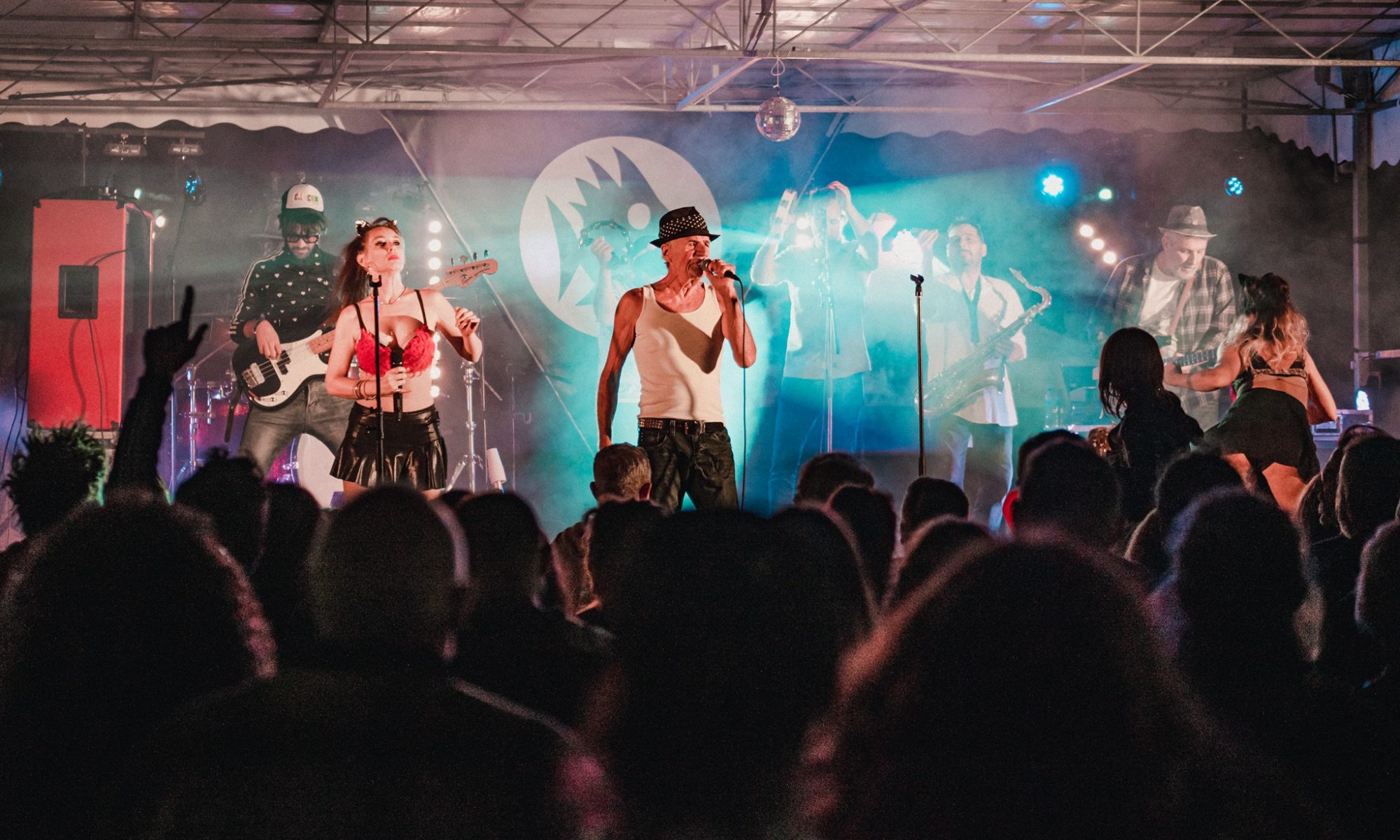 la tour d'aigues festival